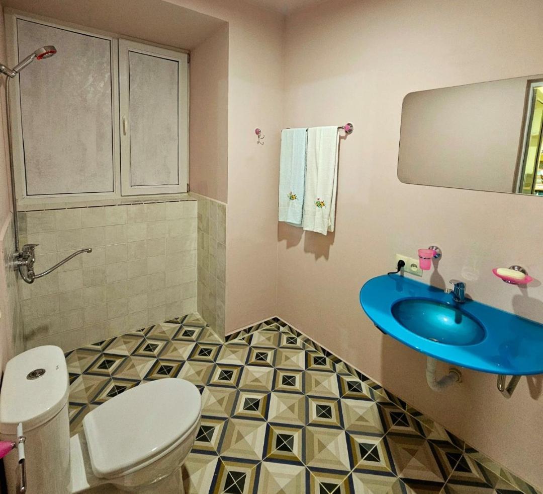 Apartment In The Old District Tbilisi