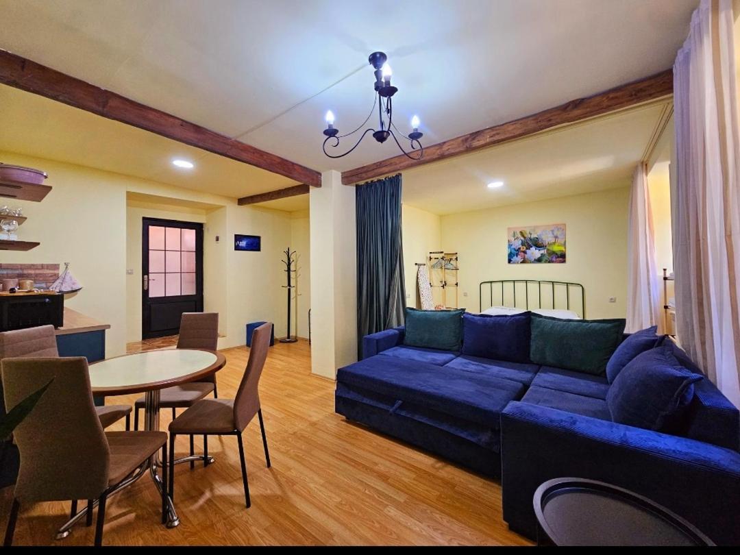 Apartment In The Old District